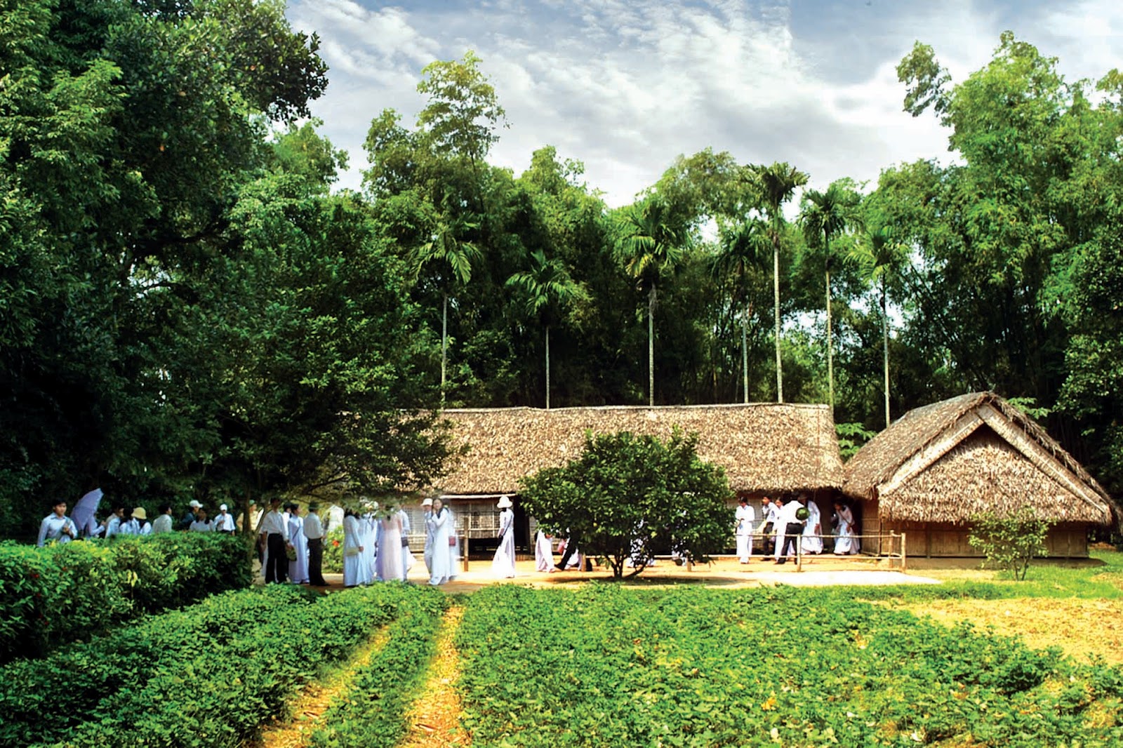 Trở về quê Bác